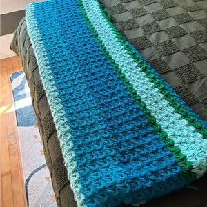 Handmade Blue & Green Crochet Throw Blanket - Cozy Home Bedding